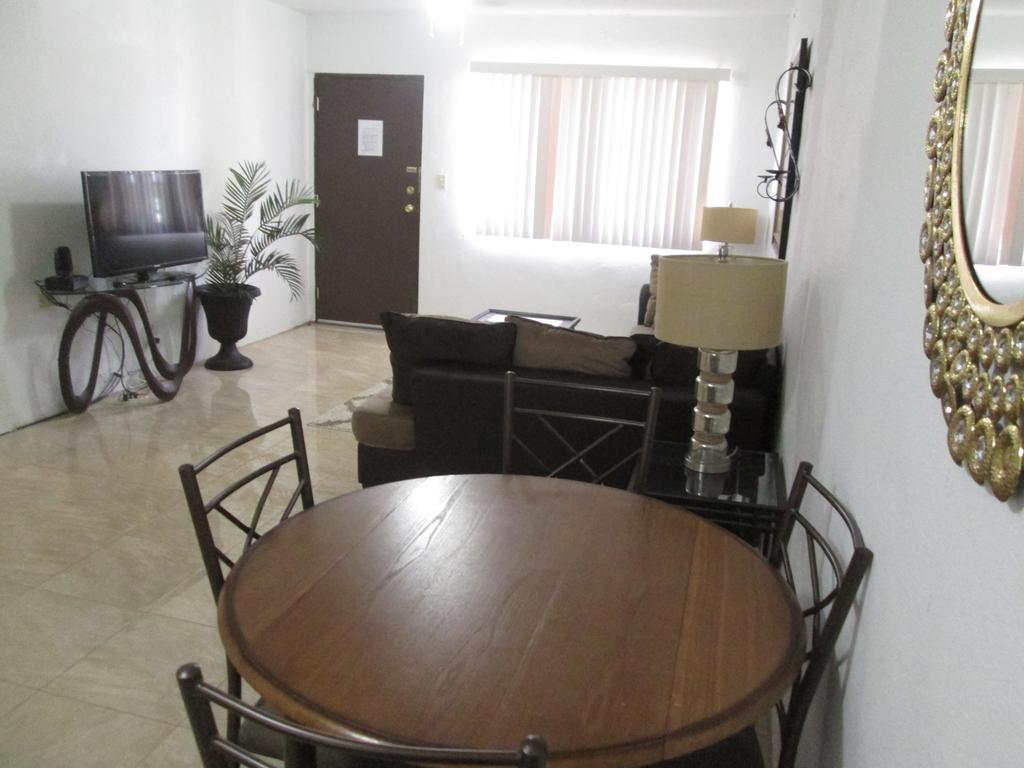 Pedro'S Place Tamuning Extérieur photo